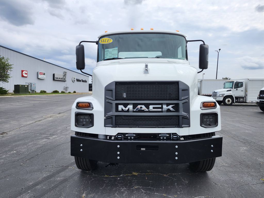 Slide images of 2026 MACK MD642