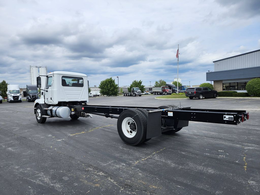Slide images of 2026 MACK MD642