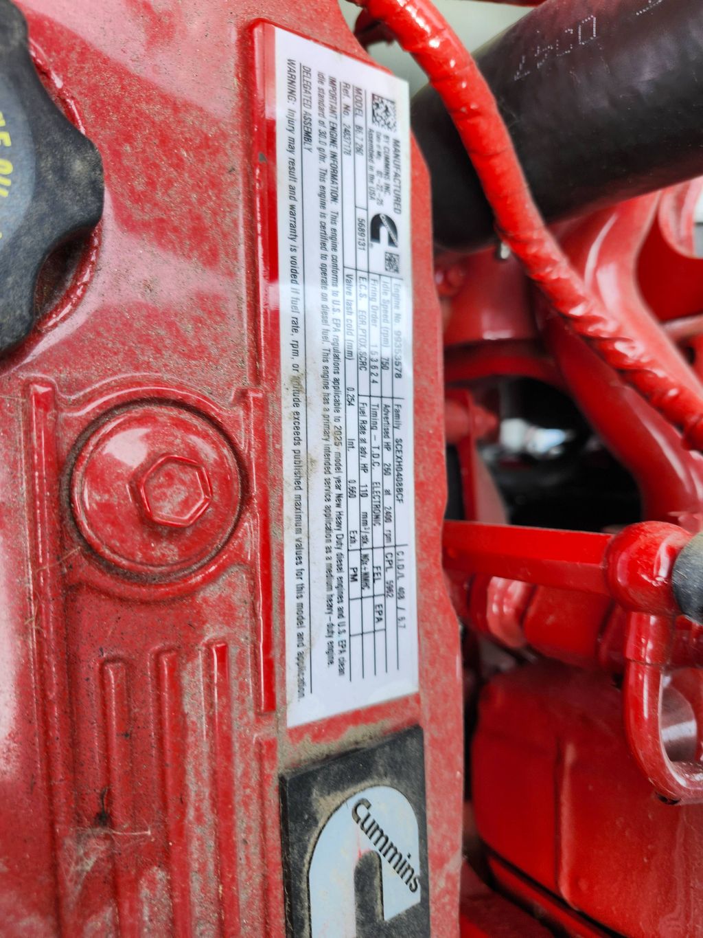 Slide images of 2026 MACK MD642