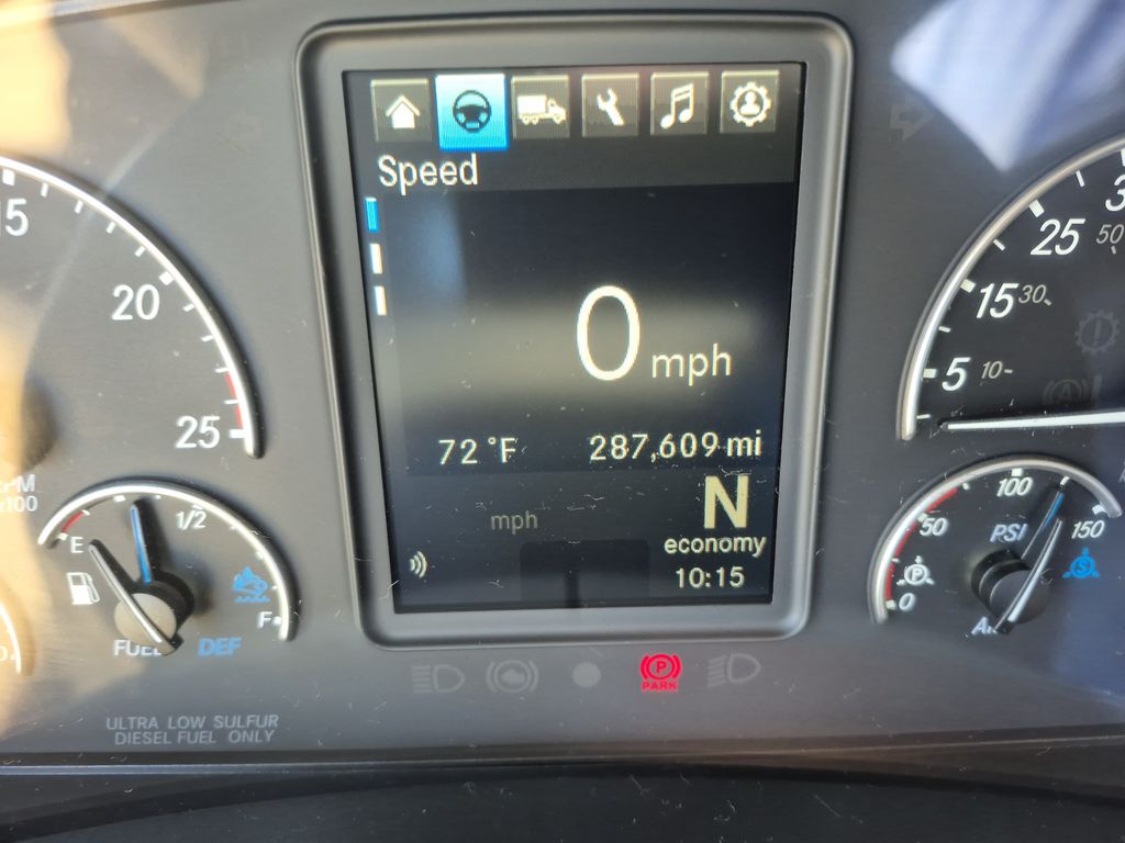 Slide images of 2022 FREIGHTLINER CASCADIA 126