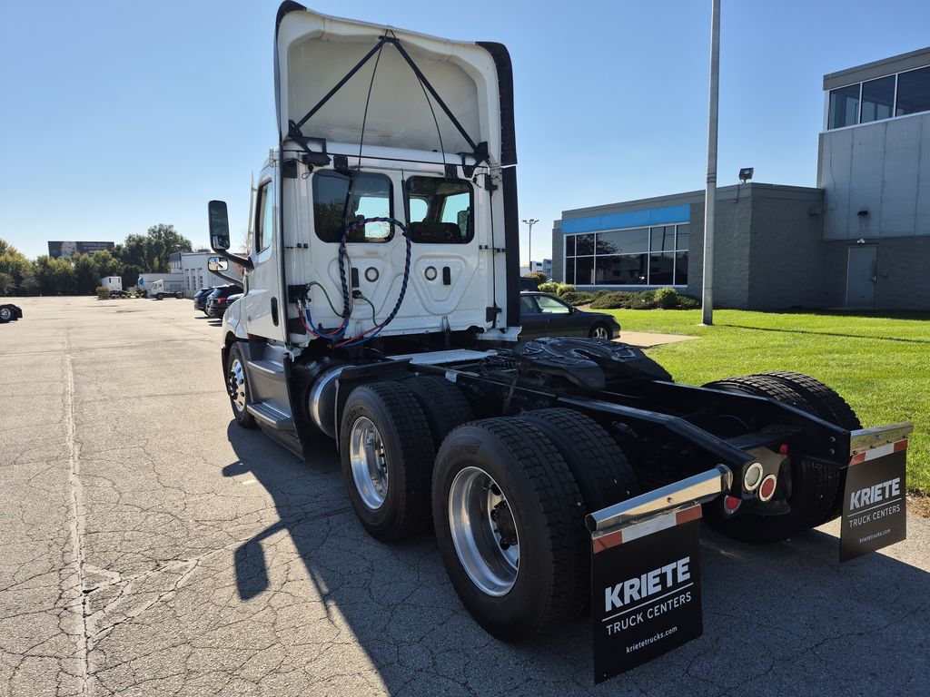 Slide images of 2022 FREIGHTLINER CASCADIA 126