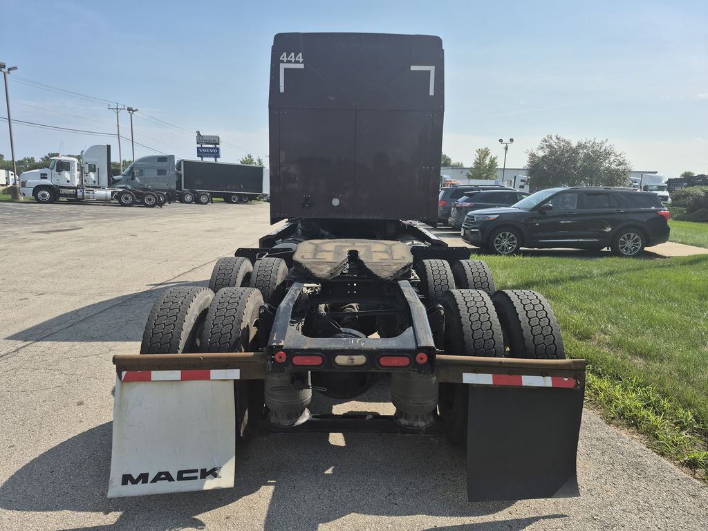 Slide images of 2019 MACK ANTHEM