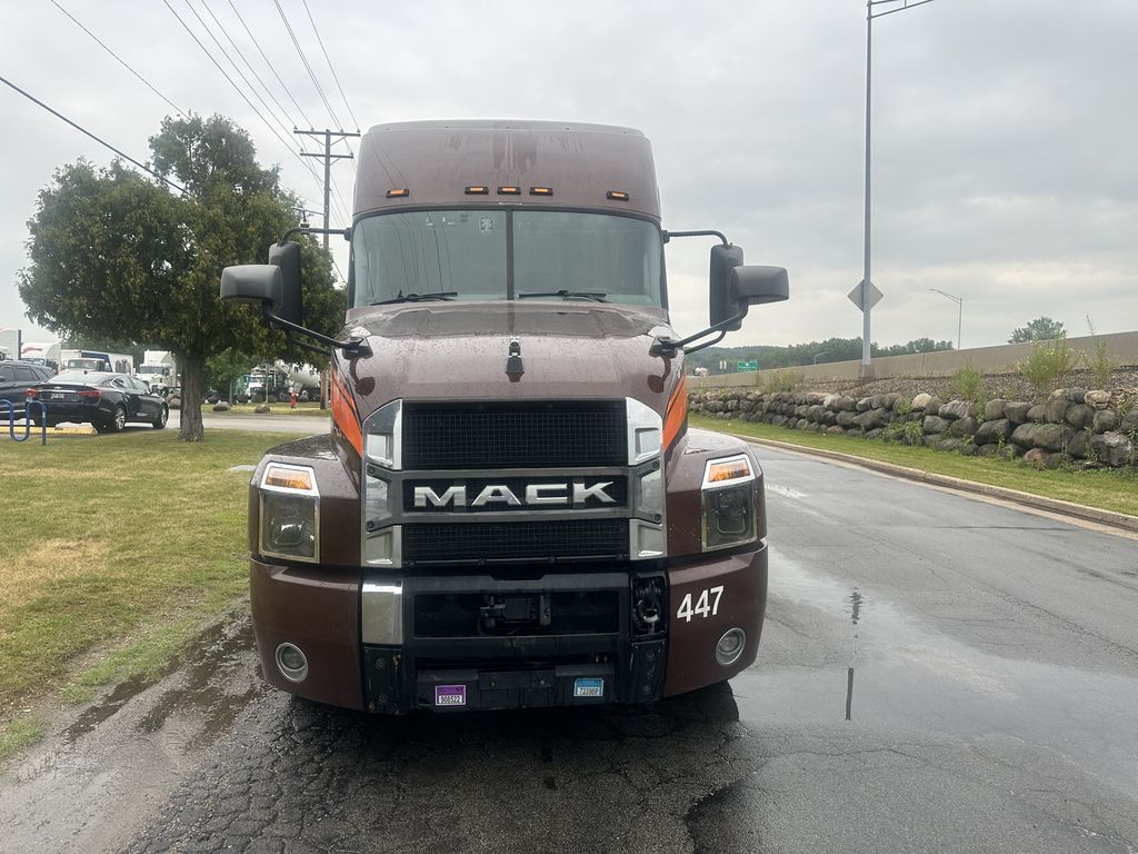 Slide images of 2020 MACK ANTHEM