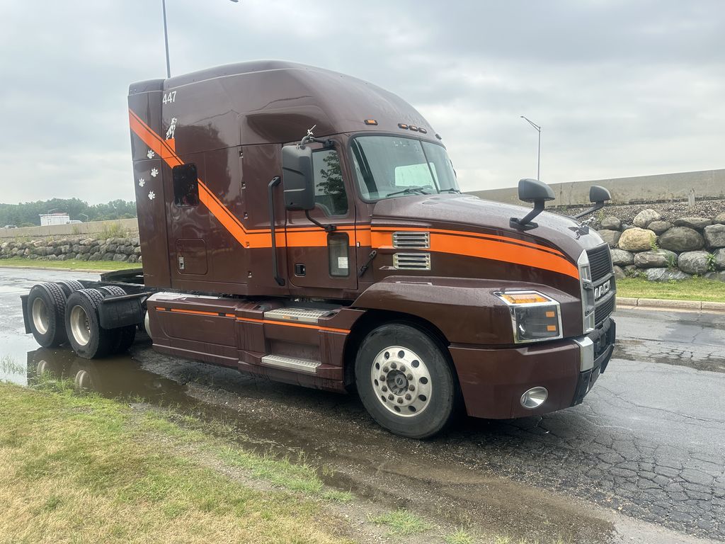 Slide images of 2020 MACK ANTHEM
