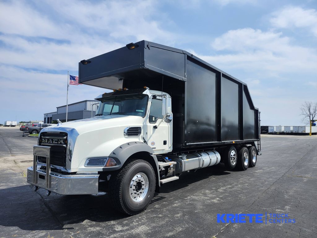 Image of 2026 MACK GR64B