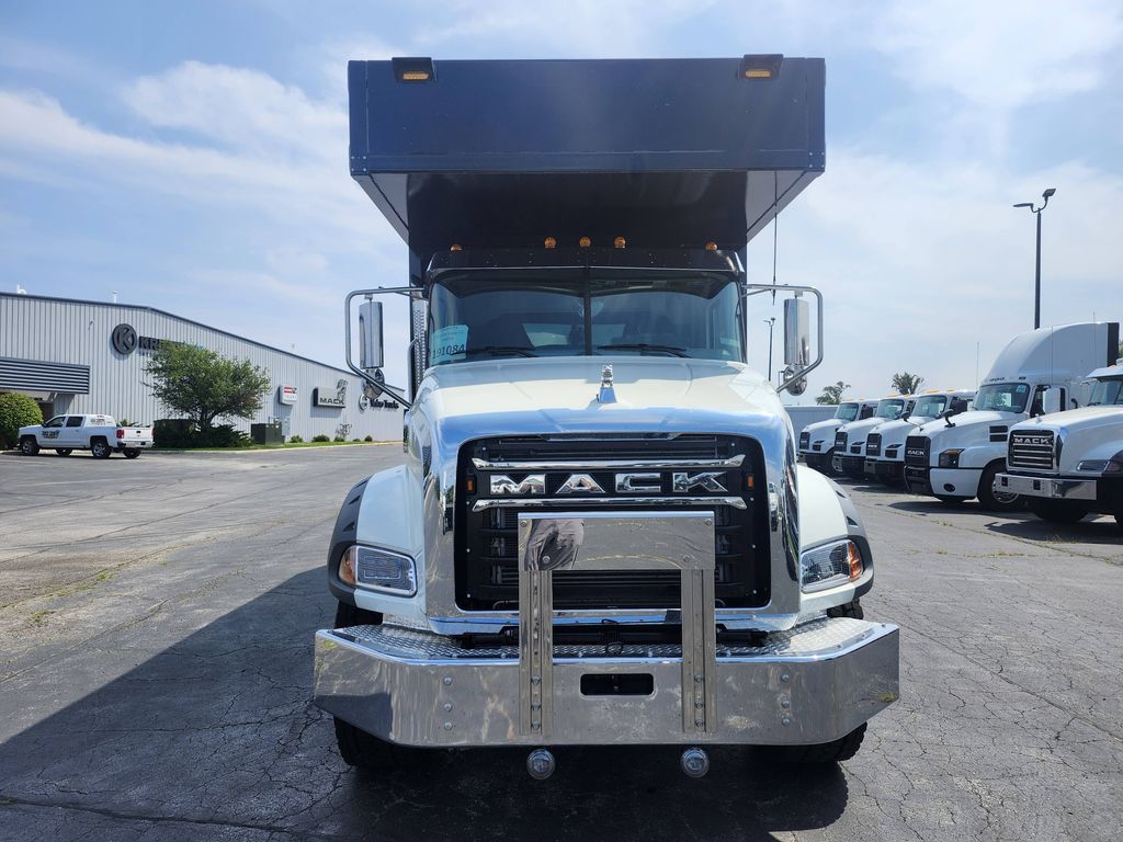Slide images of 2026 MACK GR64B