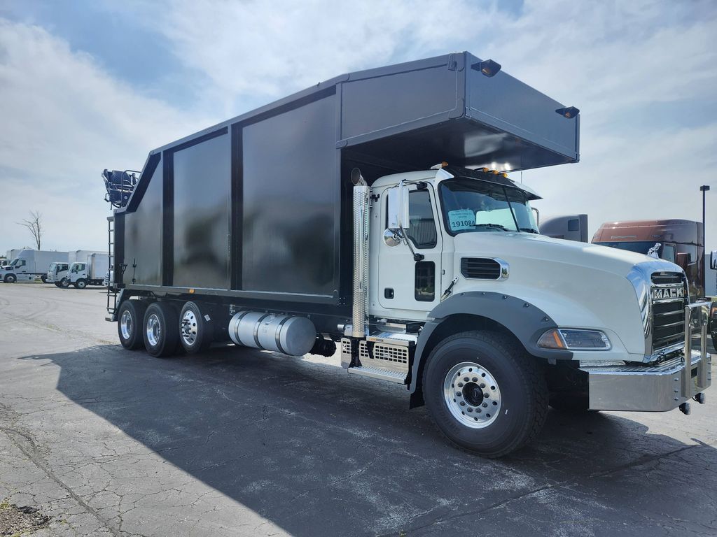 Slide images of 2026 MACK GR64B