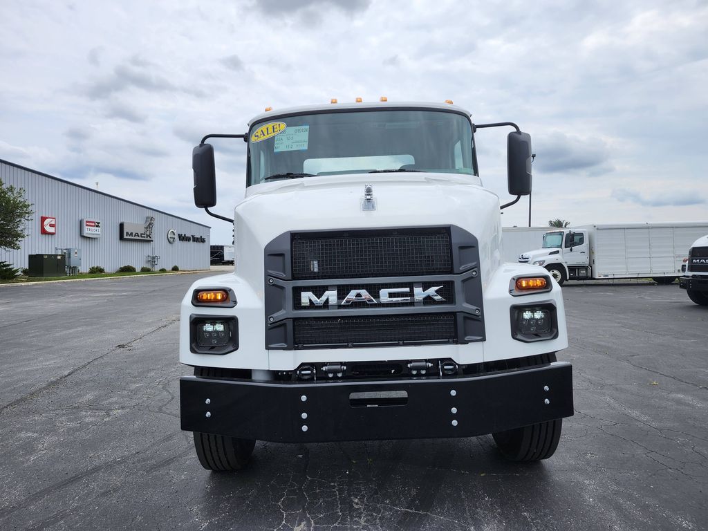 Slide images of 2026 MACK MD642