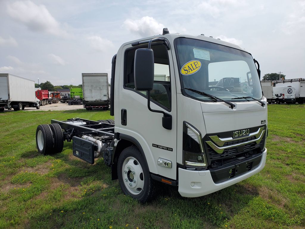 Slide images of 2026 ISUZU NPR XD