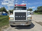 Slide images of 1995 MACK 700 