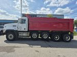 Slide images of 1995 MACK 700 