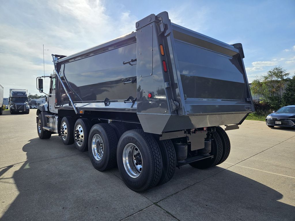 Slide images of 2027 MACK GR104B