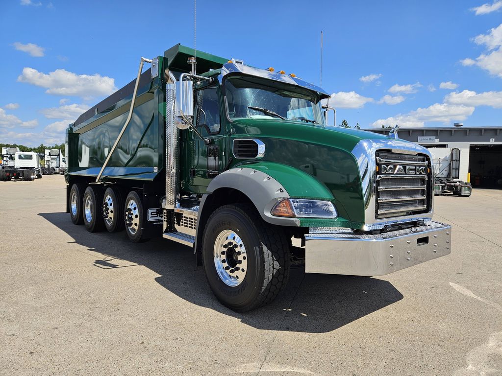 Slide images of 2027 MACK GR104B