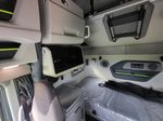 Slide images of 2027 VOLVO VNL64T860