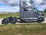 Slide images of 2027 VOLVO VNL64T860