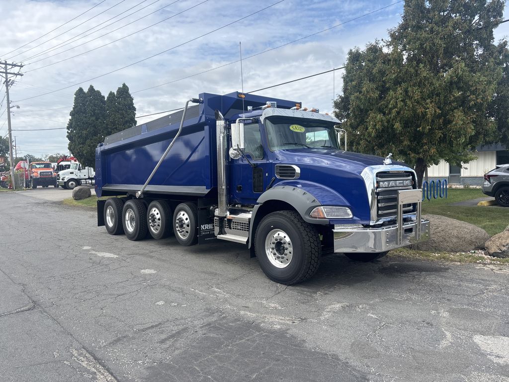 Slide images of 2027 MACK GR104B