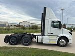 Slide images of 2023 VOLVO VNR64T300