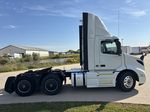 Slide images of 2023 VOLVO VNR64T300