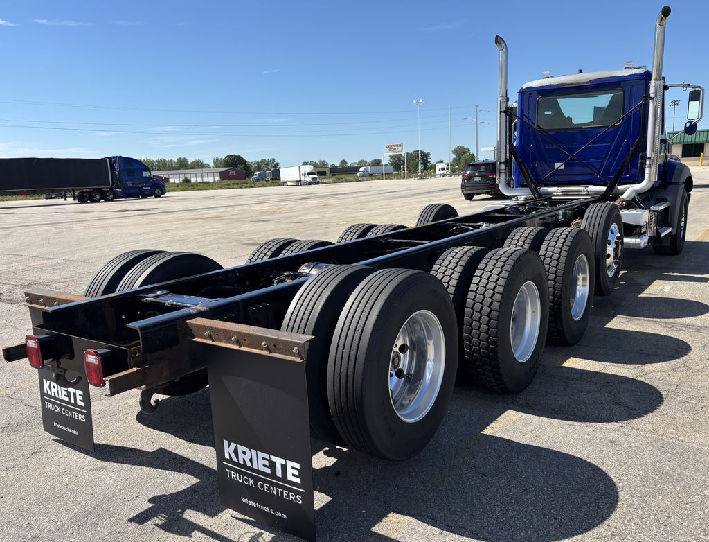 Slide images of 2019 MACK GRANITE