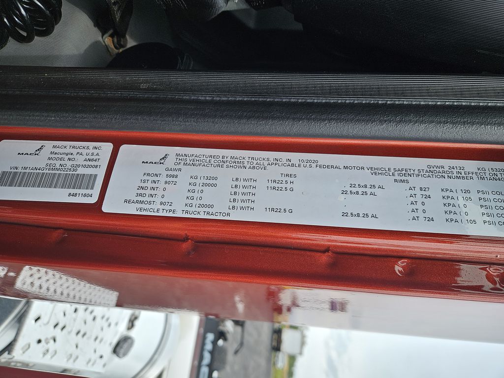 Slide images of 2021 MACK AN64T