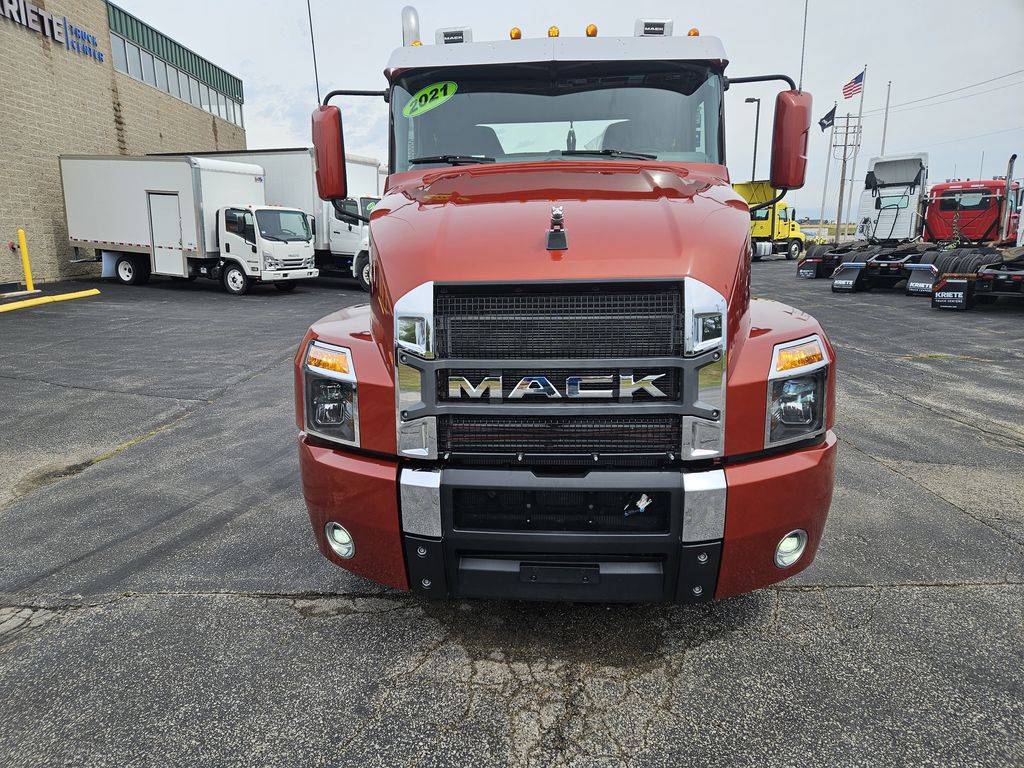 Slide images of 2021 MACK AN64T