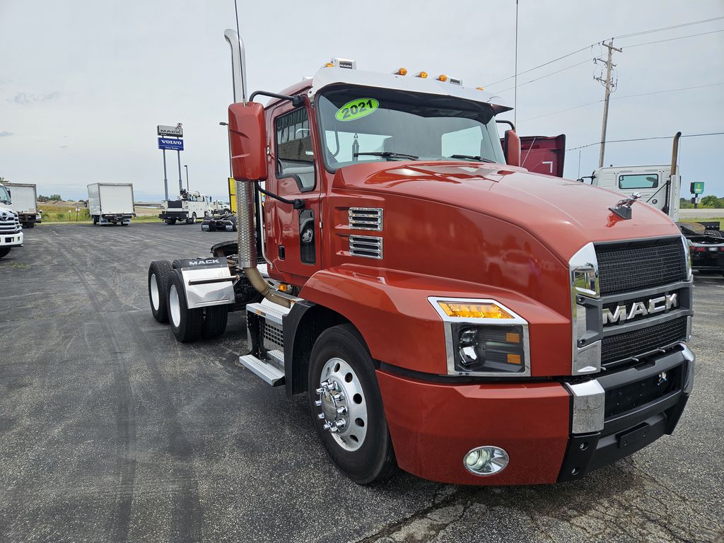 Slide images of 2021 MACK AN64T