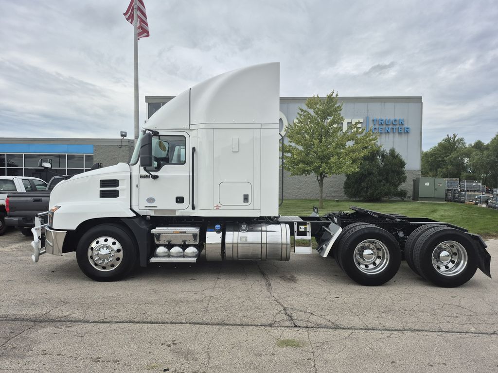 Slide images of 2021 MACK AN64T