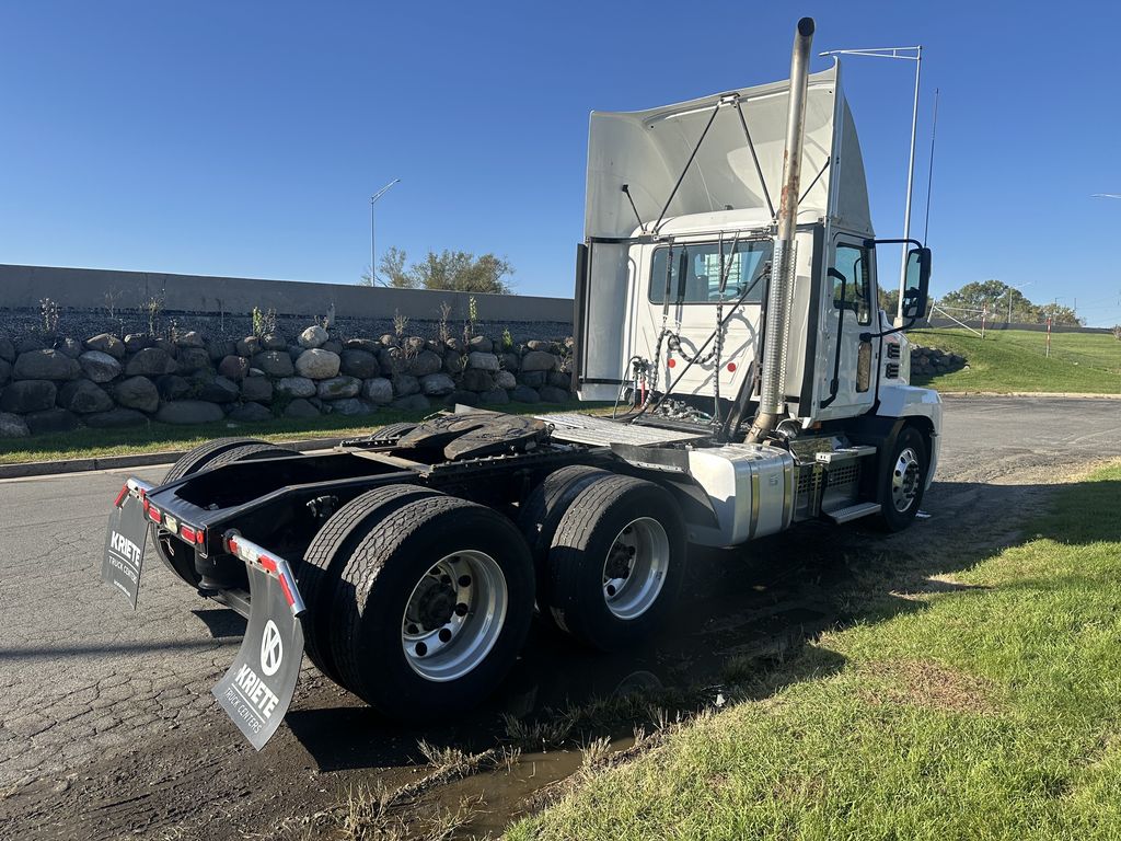 Slide images of 2020 MACK AN64T