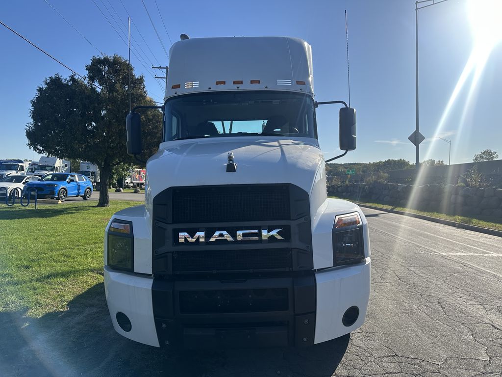 Slide images of 2020 MACK AN64T