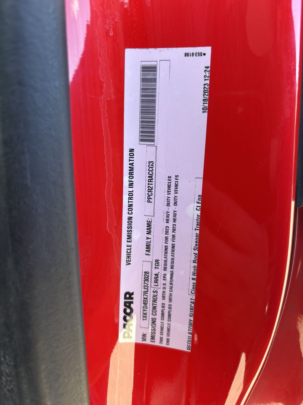 Slide images of 2024 KENWORTH T680