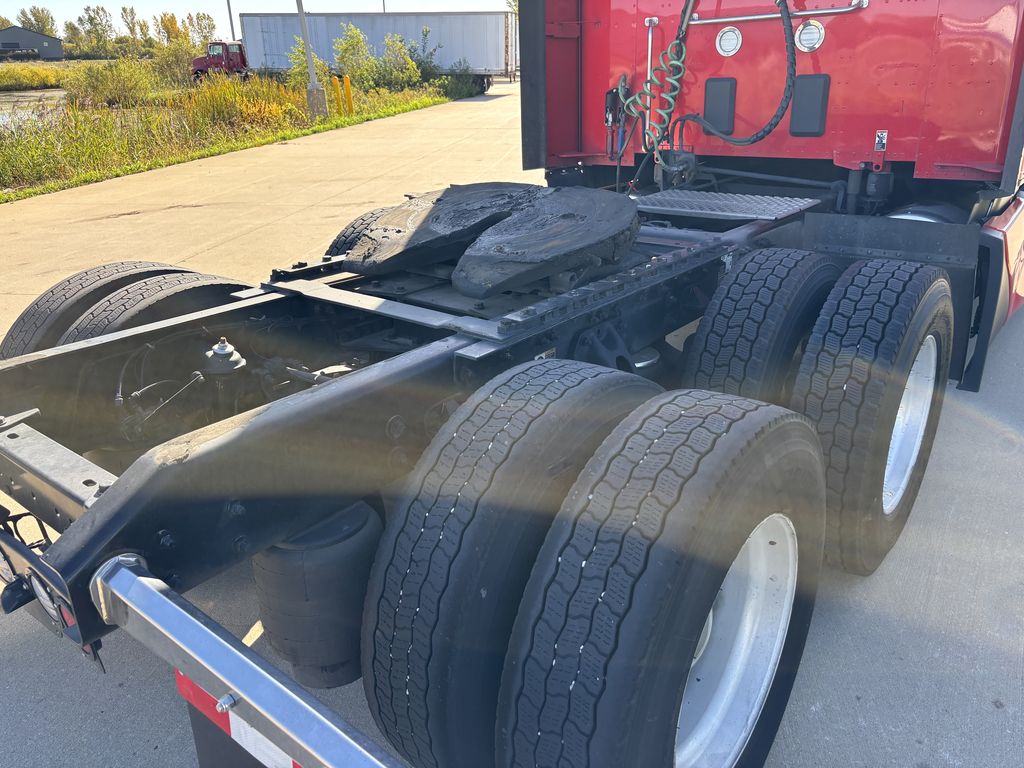 Slide images of 2024 KENWORTH T680