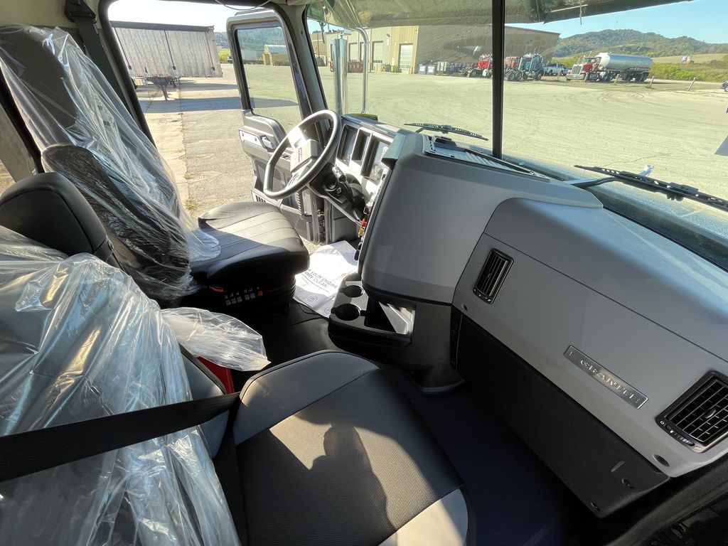 Slide images of 2027 MACK GR84F