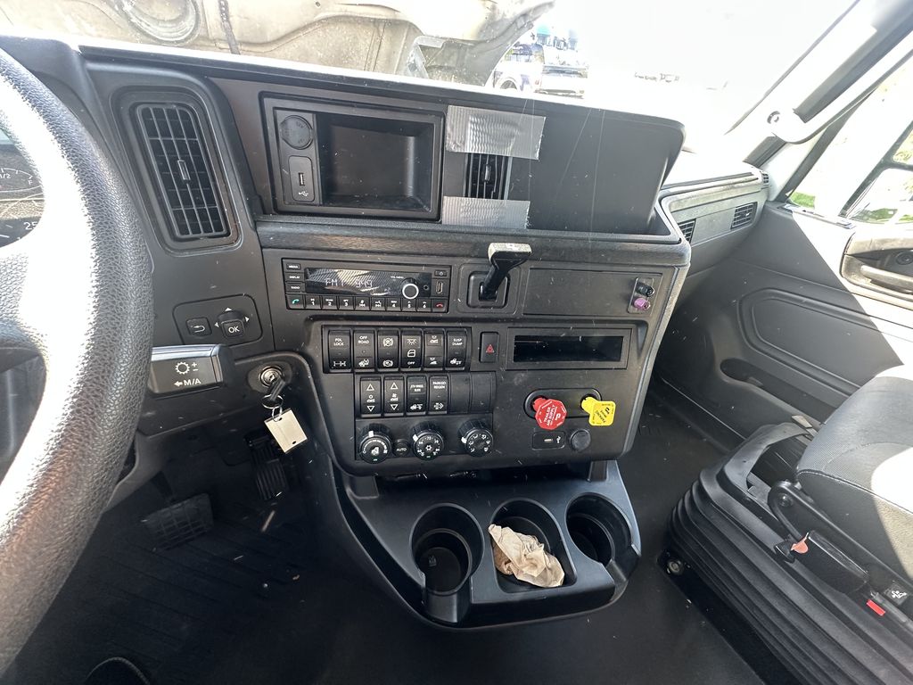 Slide images of 2023 INTERNATIONAL LT625