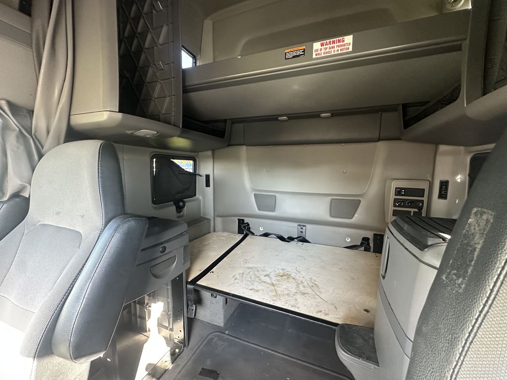 Slide images of 2023 INTERNATIONAL LT625