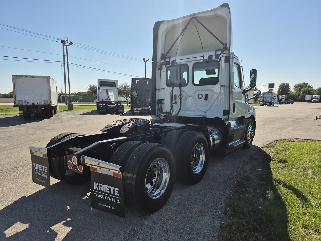 Slide images of 2022 FREIGHTLINER CASCADIA 126