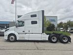 Slide images of 2020 VOLVO VNL64T760
