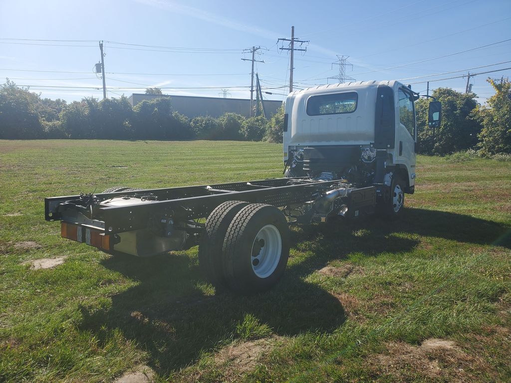 Slide images of 2027 ISUZU NPRHD
