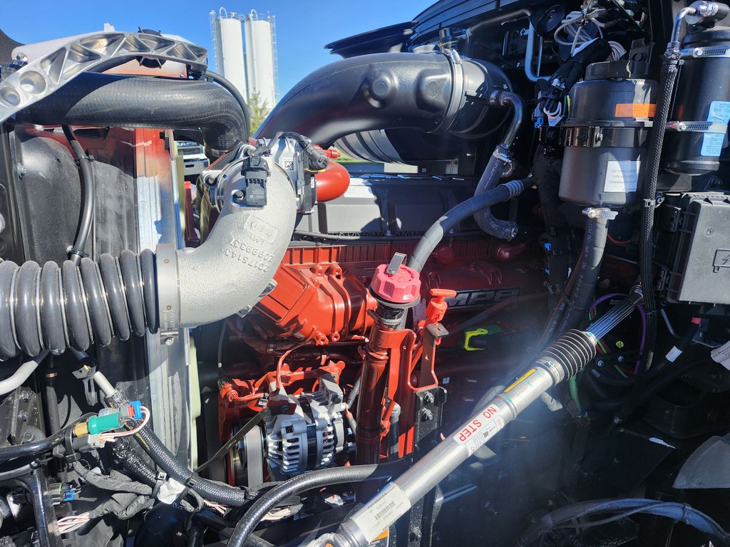 Slide images of 2027 MACK GR104B