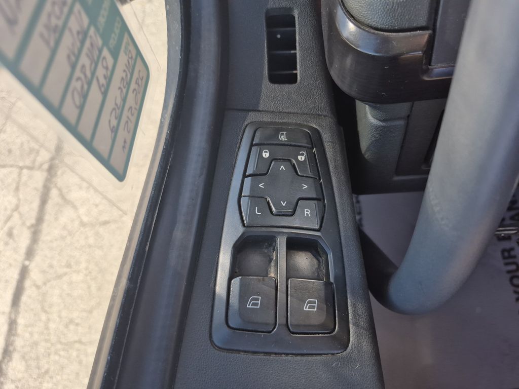 Slide images of 2024 VOLVO VNL64T860