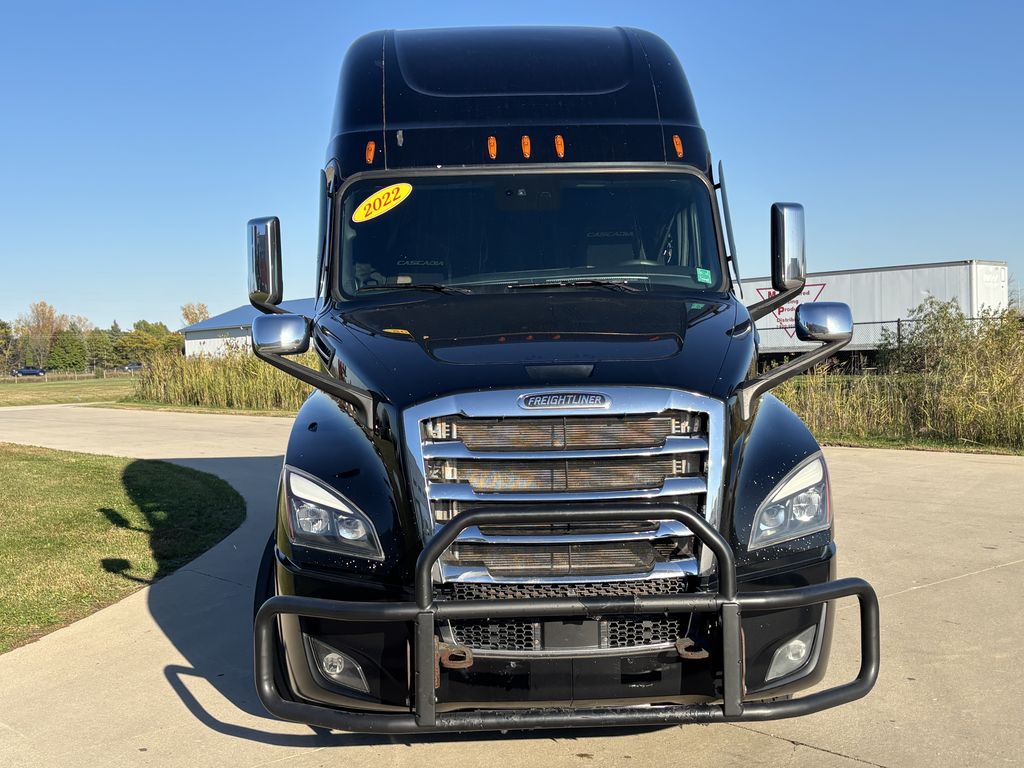 Slide images of 2022 FREIGHTLINER CA126